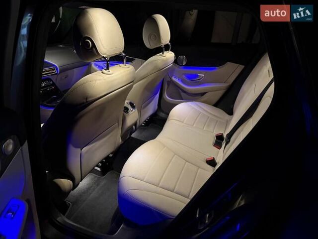 Сірий Мерседес EQC, об'ємом двигуна 0 л та пробігом 52 тис. км за 43500 $, фото 10 на Automoto.ua