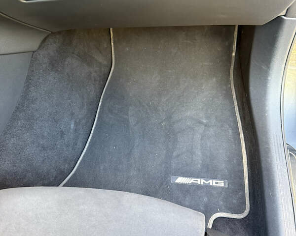 Серый Мерседес EQC, объемом двигателя 0 л и пробегом 30 тыс. км за 39900 $, фото 23 на Automoto.ua