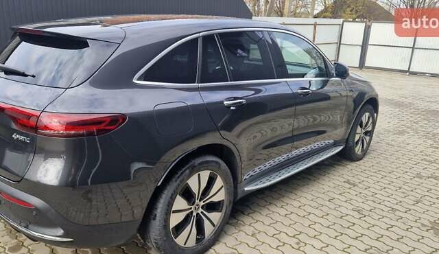 Сірий Мерседес EQC, об'ємом двигуна 0 л та пробігом 80 тис. км за 38000 $, фото 9 на Automoto.ua