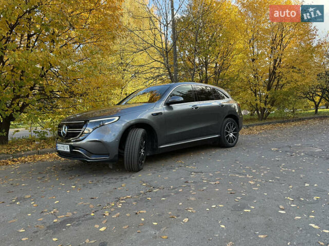 Серый Мерседес EQC, объемом двигателя 0 л и пробегом 30 тыс. км за 39900 $, фото 2 на Automoto.ua
