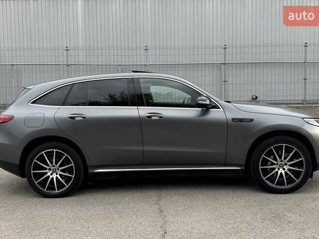 Серый Мерседес EQC, объемом двигателя 0 л и пробегом 158 тыс. км за 29900 $, фото 6 на Automoto.ua