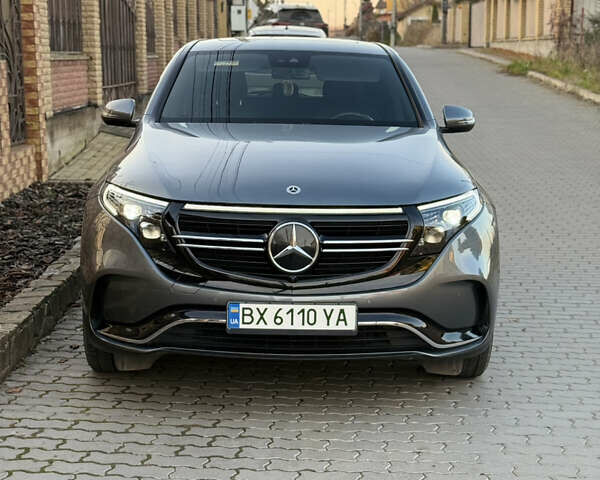 Серый Мерседес EQC, объемом двигателя 0 л и пробегом 30 тыс. км за 38900 $, фото 8 на Automoto.ua