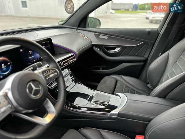 Сірий Мерседес EQC, об'ємом двигуна 0 л та пробігом 38 тис. км за 33900 $, фото 7 на Automoto.ua