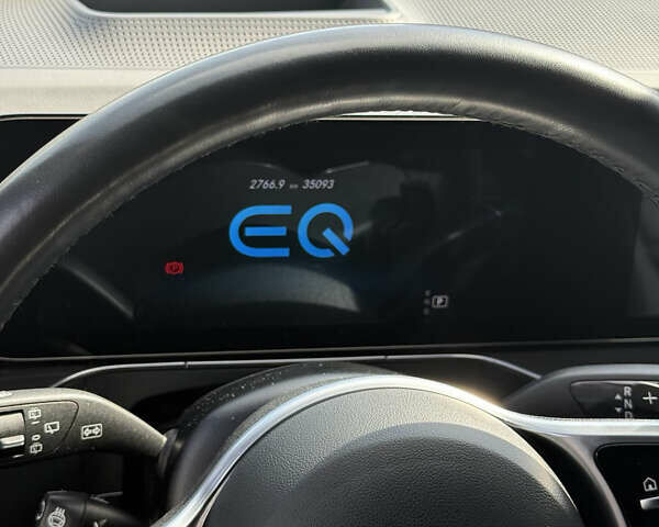 Сірий Мерседес EQC, об'ємом двигуна 0 л та пробігом 35 тис. км за 39900 $, фото 44 на Automoto.ua