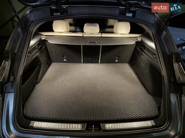 Сірий Мерседес EQC, об'ємом двигуна 0 л та пробігом 52 тис. км за 43500 $, фото 13 на Automoto.ua