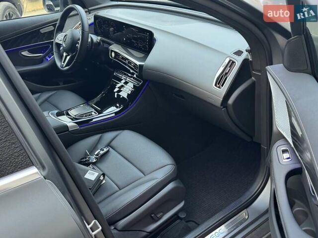 Серый Мерседес EQC, объемом двигателя 0 л и пробегом 158 тыс. км за 29900 $, фото 11 на Automoto.ua