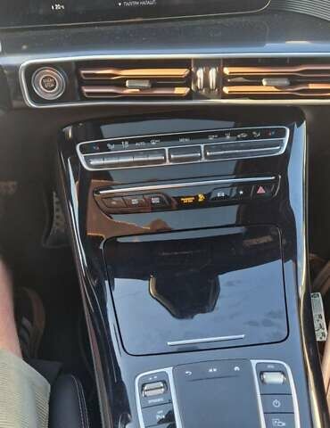 Сірий Мерседес EQC, об'ємом двигуна 0 л та пробігом 80 тис. км за 38800 $, фото 13 на Automoto.ua