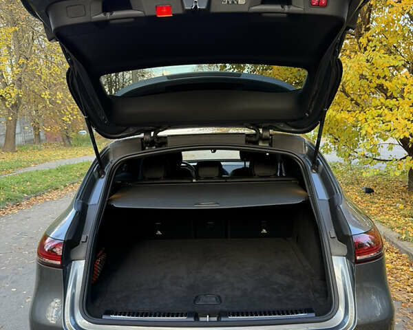 Серый Мерседес EQC, объемом двигателя 0 л и пробегом 30 тыс. км за 39900 $, фото 33 на Automoto.ua