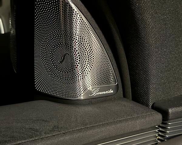 Сірий Мерседес EQC, об'ємом двигуна 0 л та пробігом 52 тис. км за 43500 $, фото 5 на Automoto.ua