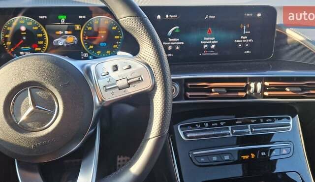 Сірий Мерседес EQC, об'ємом двигуна 0 л та пробігом 80 тис. км за 38800 $, фото 12 на Automoto.ua