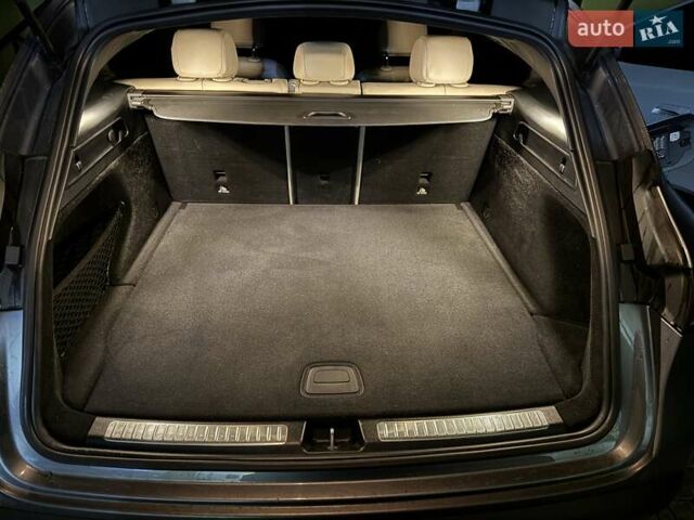 Сірий Мерседес EQC, об'ємом двигуна 0 л та пробігом 52 тис. км за 43500 $, фото 12 на Automoto.ua