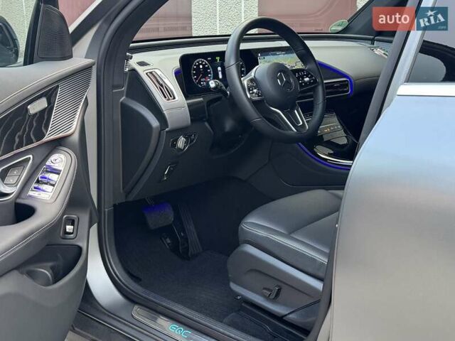 Серый Мерседес EQC, объемом двигателя 0 л и пробегом 158 тыс. км за 29900 $, фото 8 на Automoto.ua