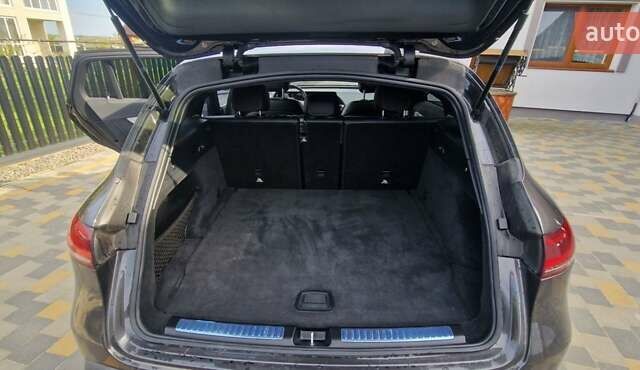 Сірий Мерседес EQC, об'ємом двигуна 0 л та пробігом 80 тис. км за 38800 $, фото 7 на Automoto.ua