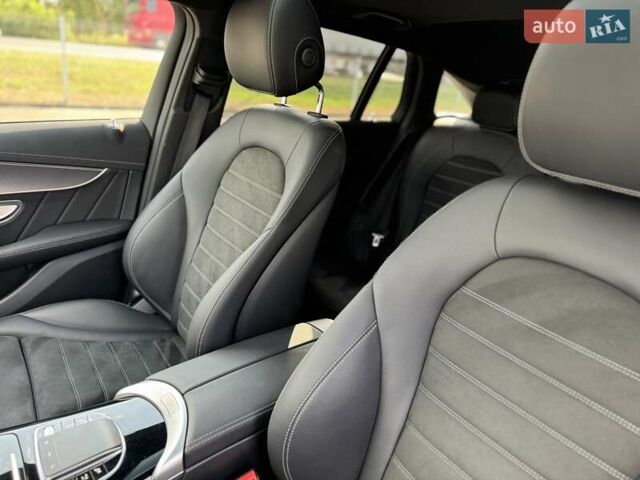 Серый Мерседес EQC, объемом двигателя 0 л и пробегом 21 тыс. км за 41900 $, фото 21 на Automoto.ua