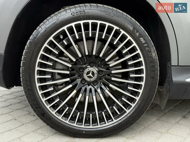 Сірий Мерседес EQC, об'ємом двигуна 0 л та пробігом 9 тис. км за 47000 $, фото 17 на Automoto.ua