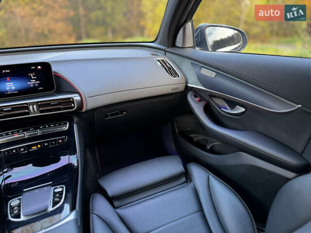 Синій Мерседес EQC, об'ємом двигуна 0 л та пробігом 67 тис. км за 35500 $, фото 48 на Automoto.ua