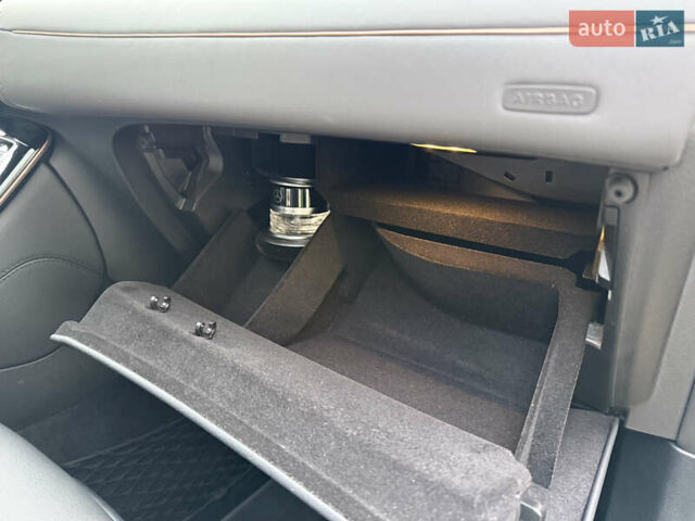 Синій Мерседес EQC, об'ємом двигуна 0 л та пробігом 90 тис. км за 33000 $, фото 123 на Automoto.ua