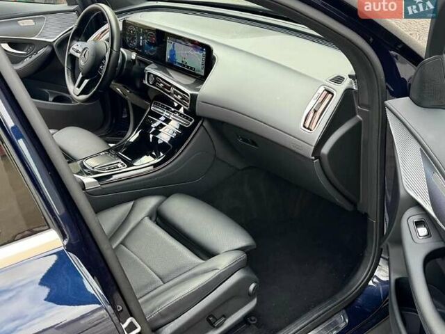 Синій Мерседес EQC, об'ємом двигуна 0 л та пробігом 150 тис. км за 30500 $, фото 6 на Automoto.ua