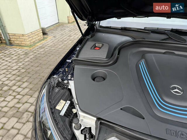 Синій Мерседес EQC, об'ємом двигуна 0 л та пробігом 90 тис. км за 33000 $, фото 128 на Automoto.ua