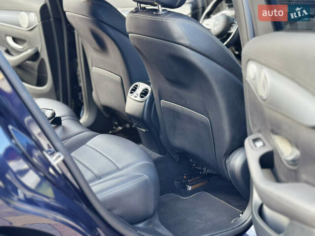 Синій Мерседес EQC, об'ємом двигуна 0 л та пробігом 67 тис. км за 35500 $, фото 33 на Automoto.ua