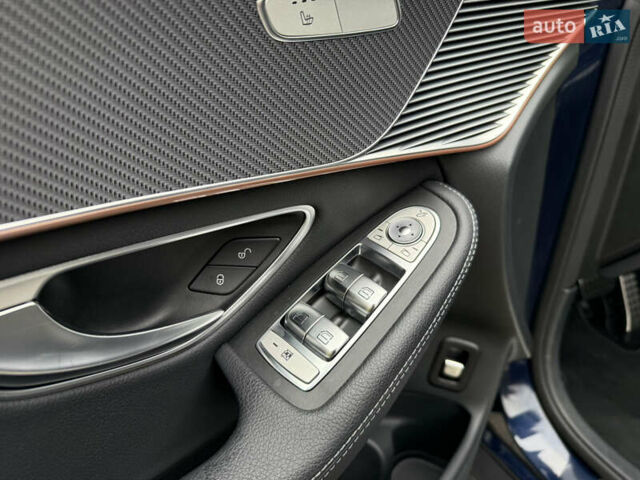Синій Мерседес EQC, об'ємом двигуна 0 л та пробігом 90 тис. км за 33000 $, фото 56 на Automoto.ua