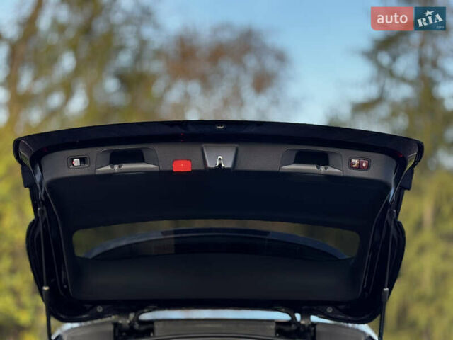 Синій Мерседес EQC, об'ємом двигуна 0 л та пробігом 67 тис. км за 35500 $, фото 43 на Automoto.ua