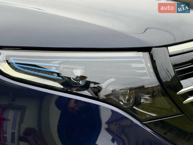 Синій Мерседес EQC, об'ємом двигуна 0 л та пробігом 90 тис. км за 33000 $, фото 13 на Automoto.ua