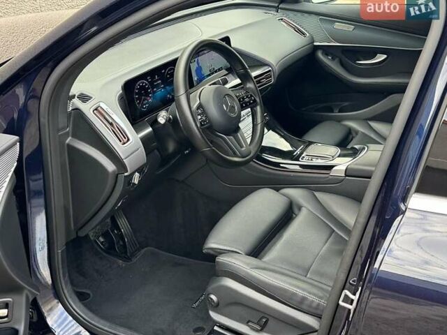 Синій Мерседес EQC, об'ємом двигуна 0 л та пробігом 150 тис. км за 30500 $, фото 5 на Automoto.ua