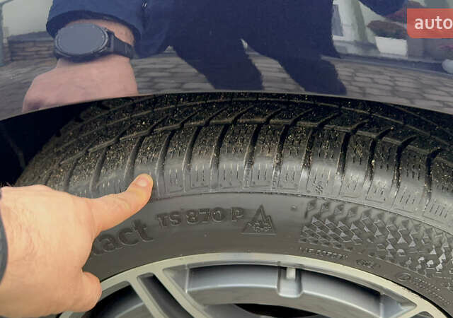 Синій Мерседес EQC, об'ємом двигуна 0 л та пробігом 90 тис. км за 33000 $, фото 133 на Automoto.ua