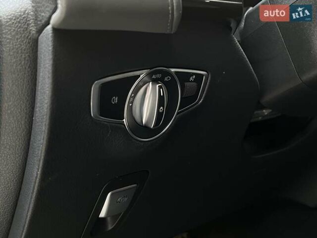 Синій Мерседес EQC, об'ємом двигуна 0 л та пробігом 35 тис. км за 38490 $, фото 12 на Automoto.ua