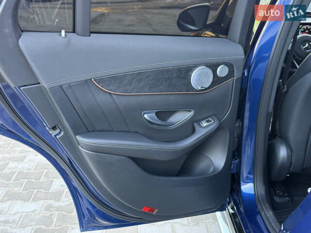 Синий Мерседес EQC, объемом двигателя 0 л и пробегом 119 тыс. км за 34900 $, фото 60 на Automoto.ua