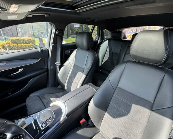 Синій Мерседес EQC, об'ємом двигуна 0 л та пробігом 90 тис. км за 32500 $, фото 16 на Automoto.ua