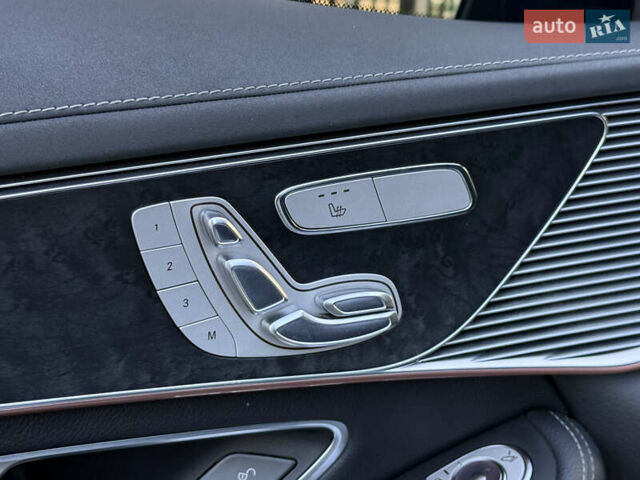 Синий Мерседес EQC, объемом двигателя 0 л и пробегом 119 тыс. км за 34900 $, фото 68 на Automoto.ua