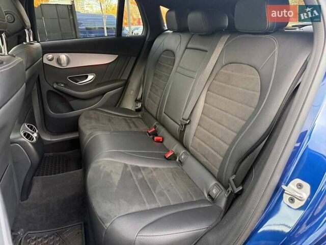 Синий Мерседес EQC, объемом двигателя 0 л и пробегом 40 тыс. км за 37990 $, фото 11 на Automoto.ua