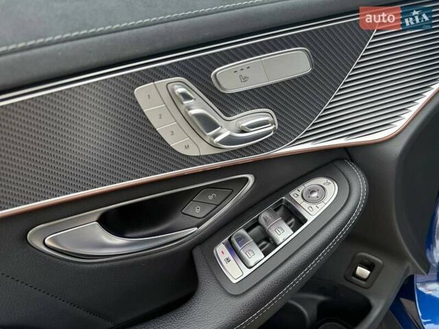 Синий Мерседес EQC, объемом двигателя 0 л и пробегом 40 тыс. км за 37990 $, фото 16 на Automoto.ua