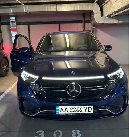Синий Мерседес EQC, объемом двигателя 0 л и пробегом 24 тыс. км за 43000 $, фото 1 на Automoto.ua