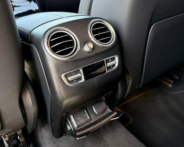 Синій Мерседес EQC, об'ємом двигуна 0 л та пробігом 46 тис. км за 40000 $, фото 45 на Automoto.ua