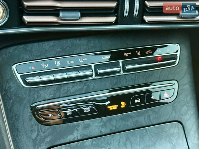 Синий Мерседес EQC, объемом двигателя 0 л и пробегом 119 тыс. км за 34900 $, фото 61 на Automoto.ua