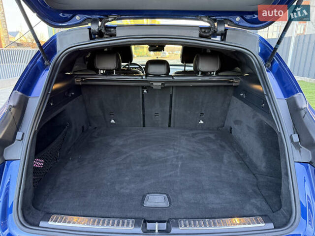 Синий Мерседес EQC, объемом двигателя 0 л и пробегом 119 тыс. км за 34900 $, фото 53 на Automoto.ua