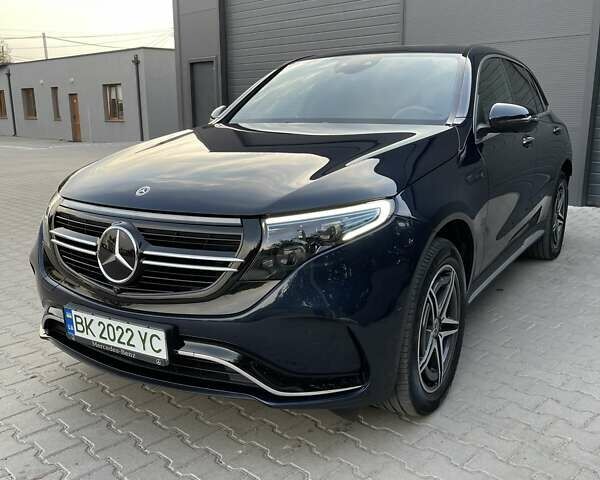 Синий Мерседес EQC, объемом двигателя 0 л и пробегом 51 тыс. км за 37100 $, фото 1 на Automoto.ua