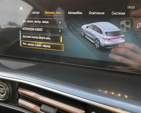 Синий Мерседес EQC, объемом двигателя 0 л и пробегом 51 тыс. км за 37100 $, фото 27 на Automoto.ua