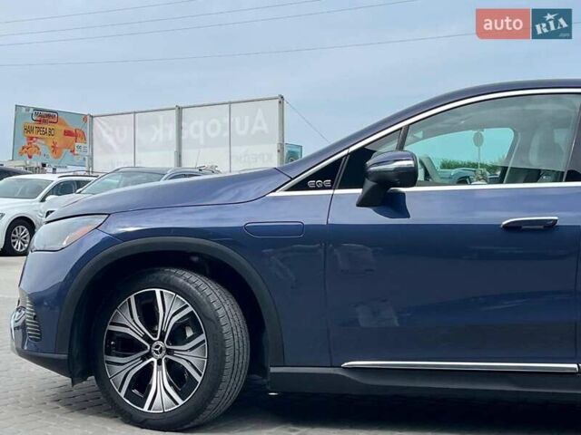 Синий Мерседес EQC, объемом двигателя 0 л и пробегом 15 тыс. км за 49890 $, фото 2 на Automoto.ua
