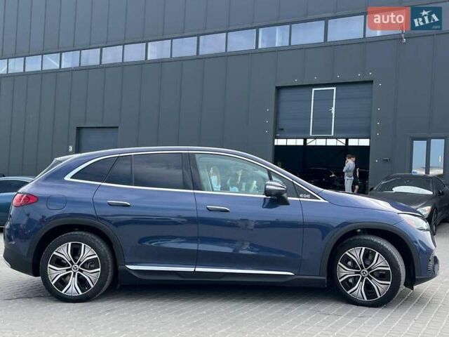 Синий Мерседес EQC, объемом двигателя 0 л и пробегом 15 тыс. км за 49890 $, фото 9 на Automoto.ua
