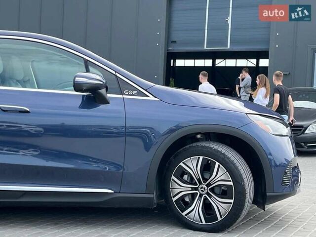 Синий Мерседес EQC, объемом двигателя 0 л и пробегом 15 тыс. км за 49890 $, фото 10 на Automoto.ua