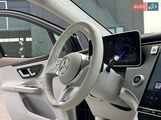 Синий Мерседес EQC, объемом двигателя 0 л и пробегом 15 тыс. км за 49890 $, фото 15 на Automoto.ua