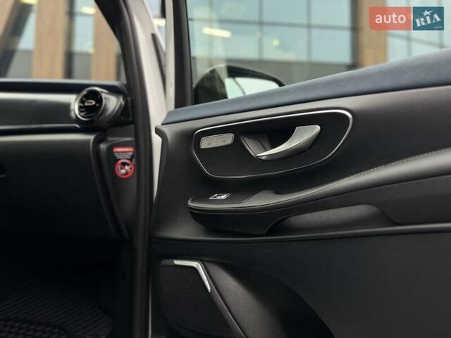 Белый Мерседес EQV, объемом двигателя 0 л и пробегом 172 тыс. км за 35900 $, фото 51 на Automoto.ua