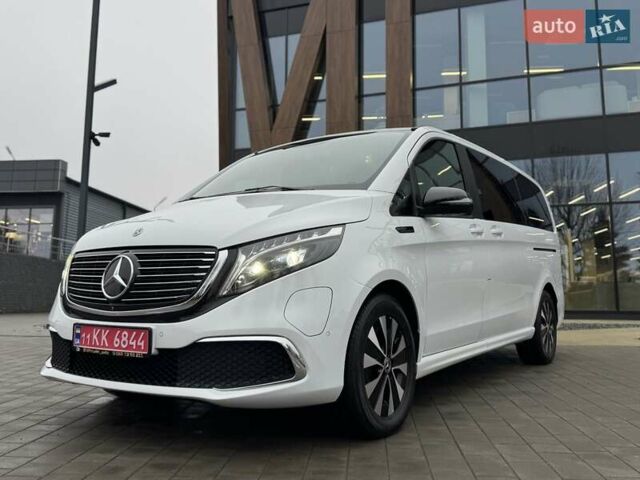 Белый Мерседес EQV, объемом двигателя 0 л и пробегом 172 тыс. км за 35900 $, фото 2 на Automoto.ua