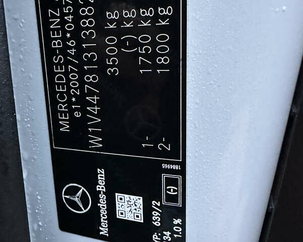 Белый Мерседес EQV, объемом двигателя 0 л и пробегом 70 тыс. км за 37900 $, фото 29 на Automoto.ua