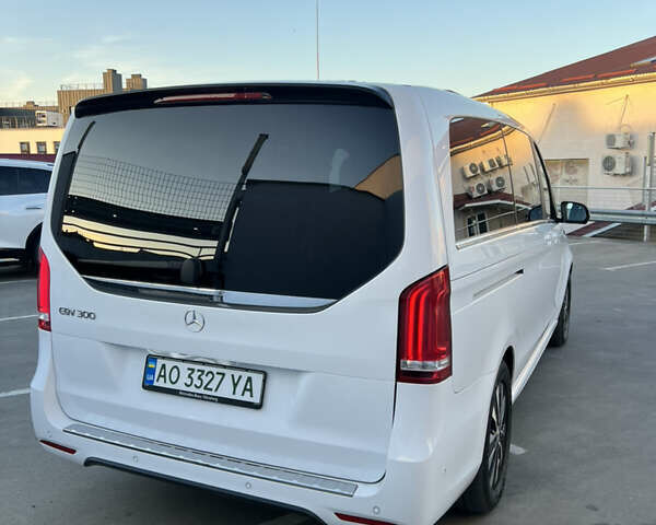Белый Мерседес EQV, объемом двигателя 0 л и пробегом 124 тыс. км за 39999 $, фото 23 на Automoto.ua