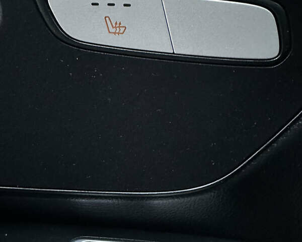 Белый Мерседес EQV, объемом двигателя 0 л и пробегом 70 тыс. км за 37900 $, фото 23 на Automoto.ua